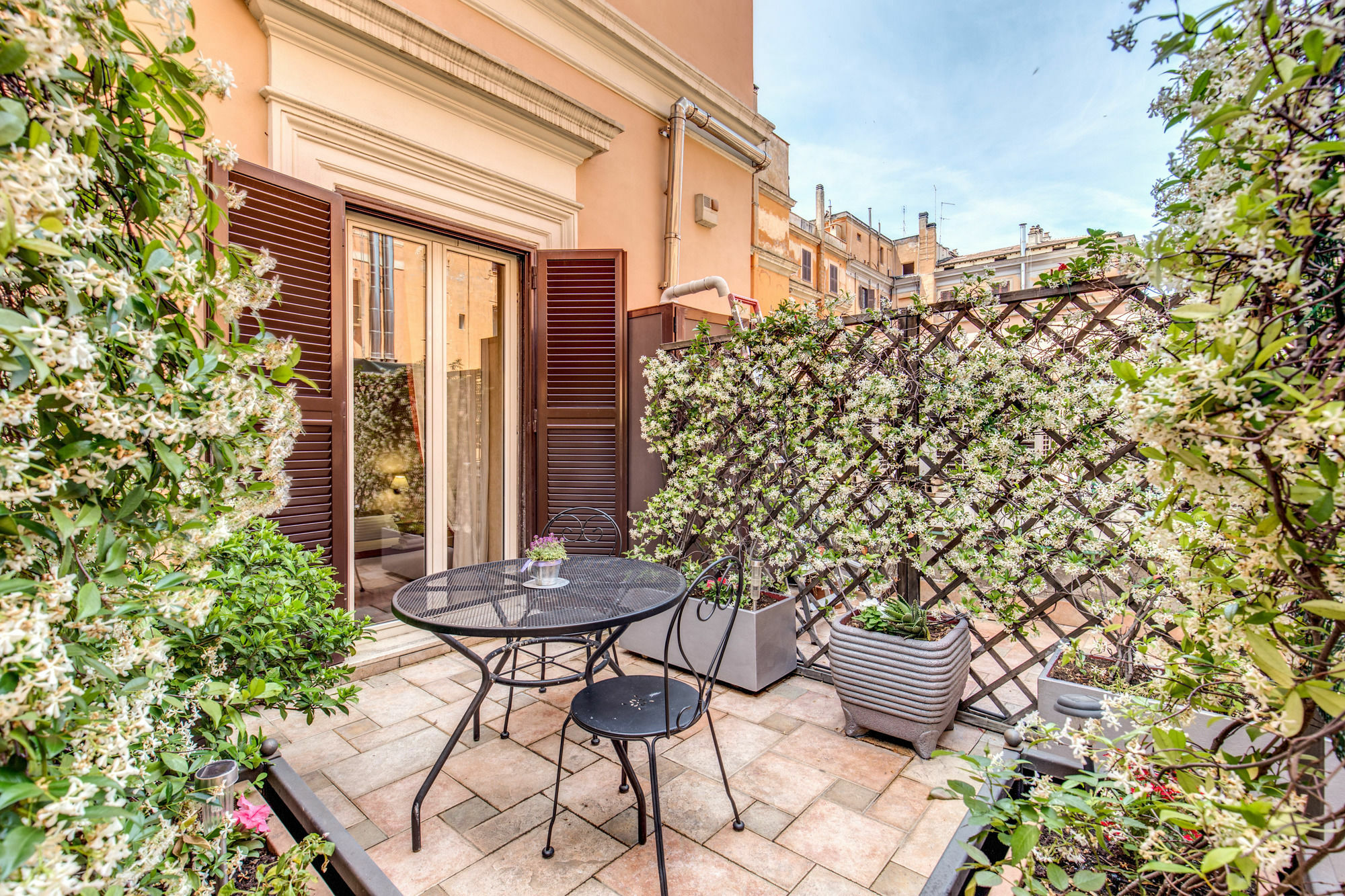 Wrh Suites Рим Екстериор снимка